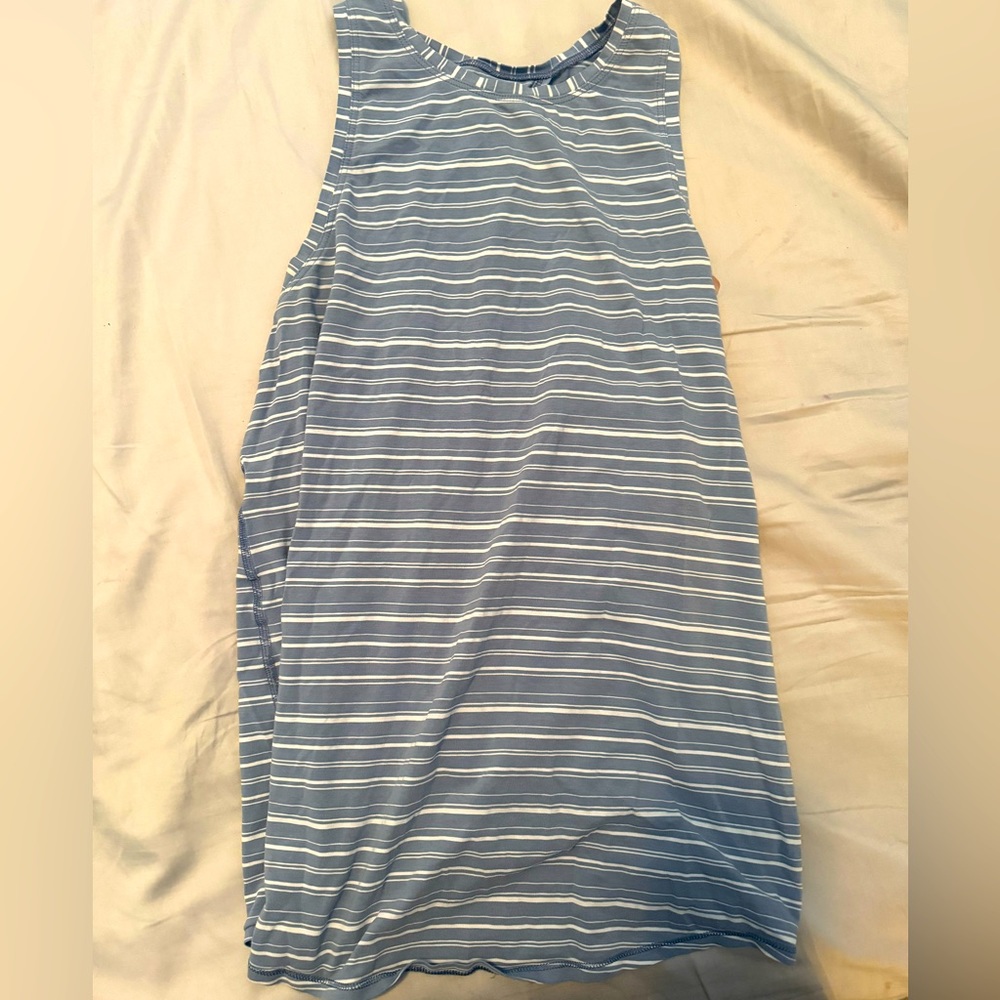 Lululemon tank